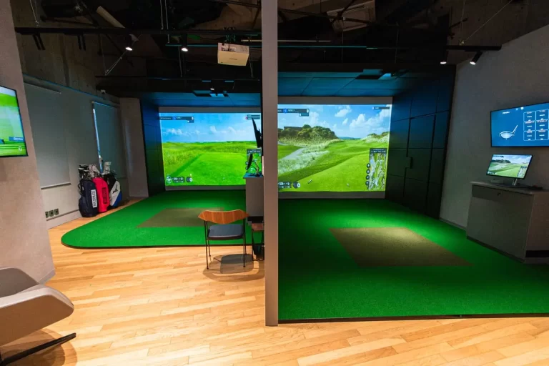 T-One Golf Studio おしゃれな内装 清潔な店内